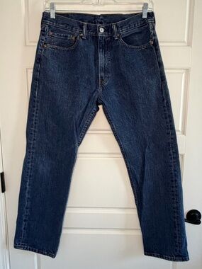 Levi's 505 Mens Size 34x30 Medium Wash Jeans Denim 5 Pocket Iconic Cowboy Cotton